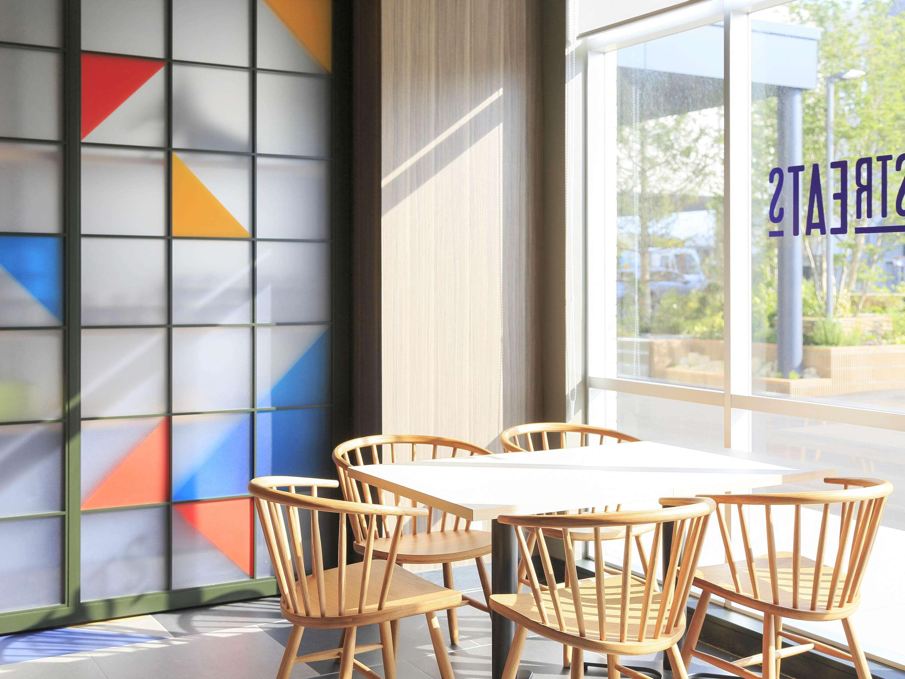 Отель Ibis Styles Tokyo Bay Ураясу Экстерьер фото